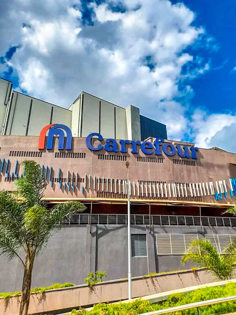 Carrefour Two Rivers